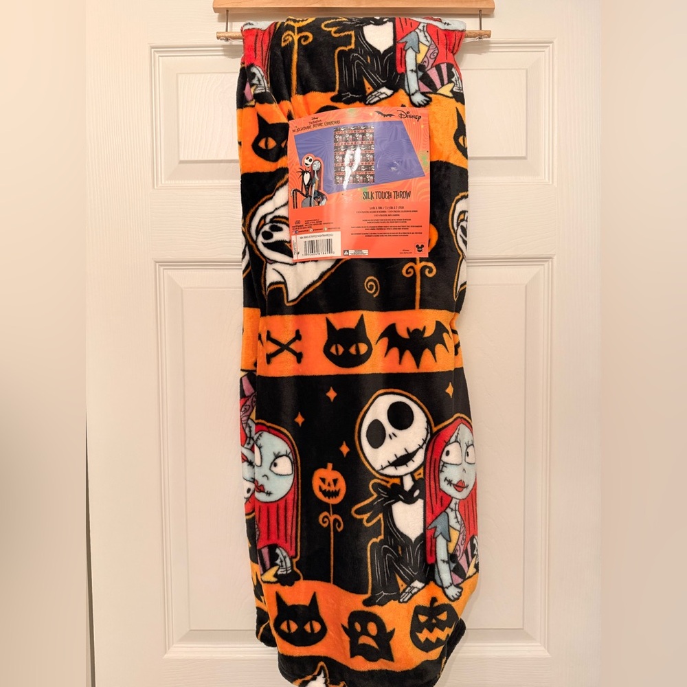 Disney Halloween Nightmare Before Christmas Fleece Blanket 50x70 NWT